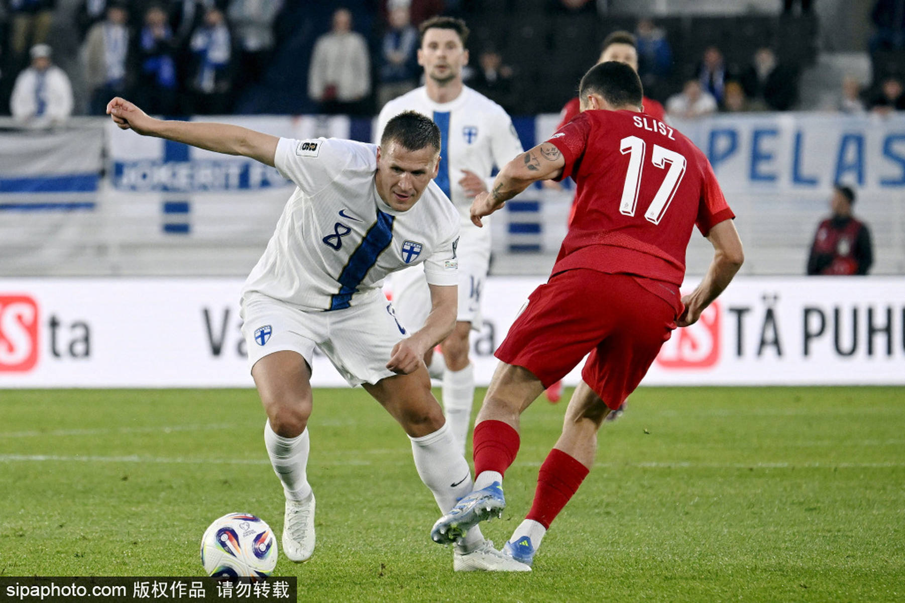 波兰战平奥地利,欧洲杯强赛两队遥遥领先 波兰战平奥地利,欧洲杯强赛两队遥遥领先
