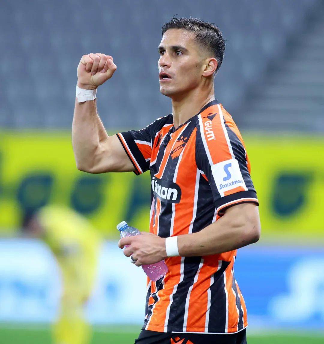 塞浦路斯队击败独联体队，晋级离奇