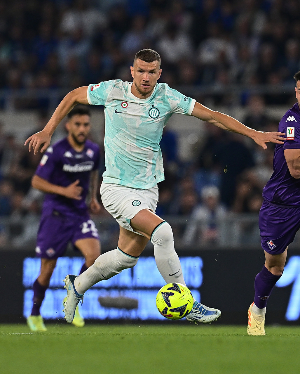 罗马客场逆转佛罗伦萨，维诺壮举破门夺分