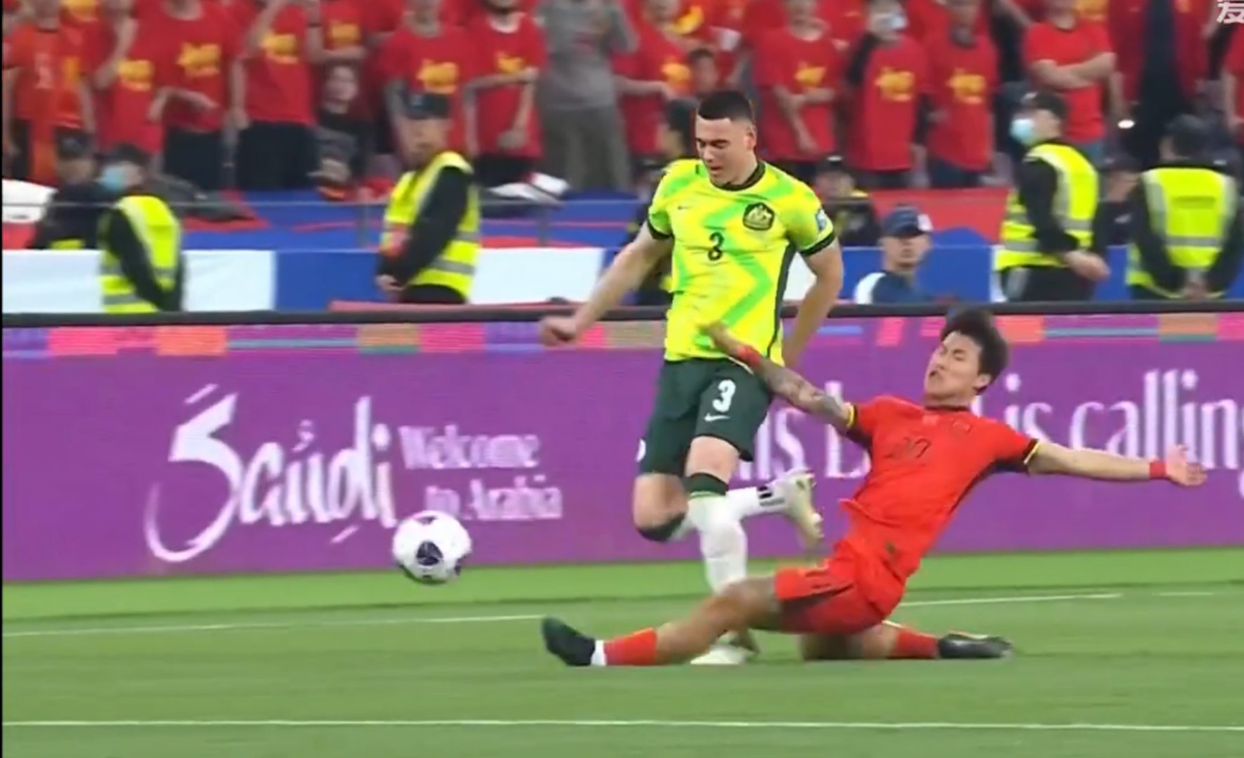 沃尔夫斯堡客场遭遇失利，输球回家的简单介绍