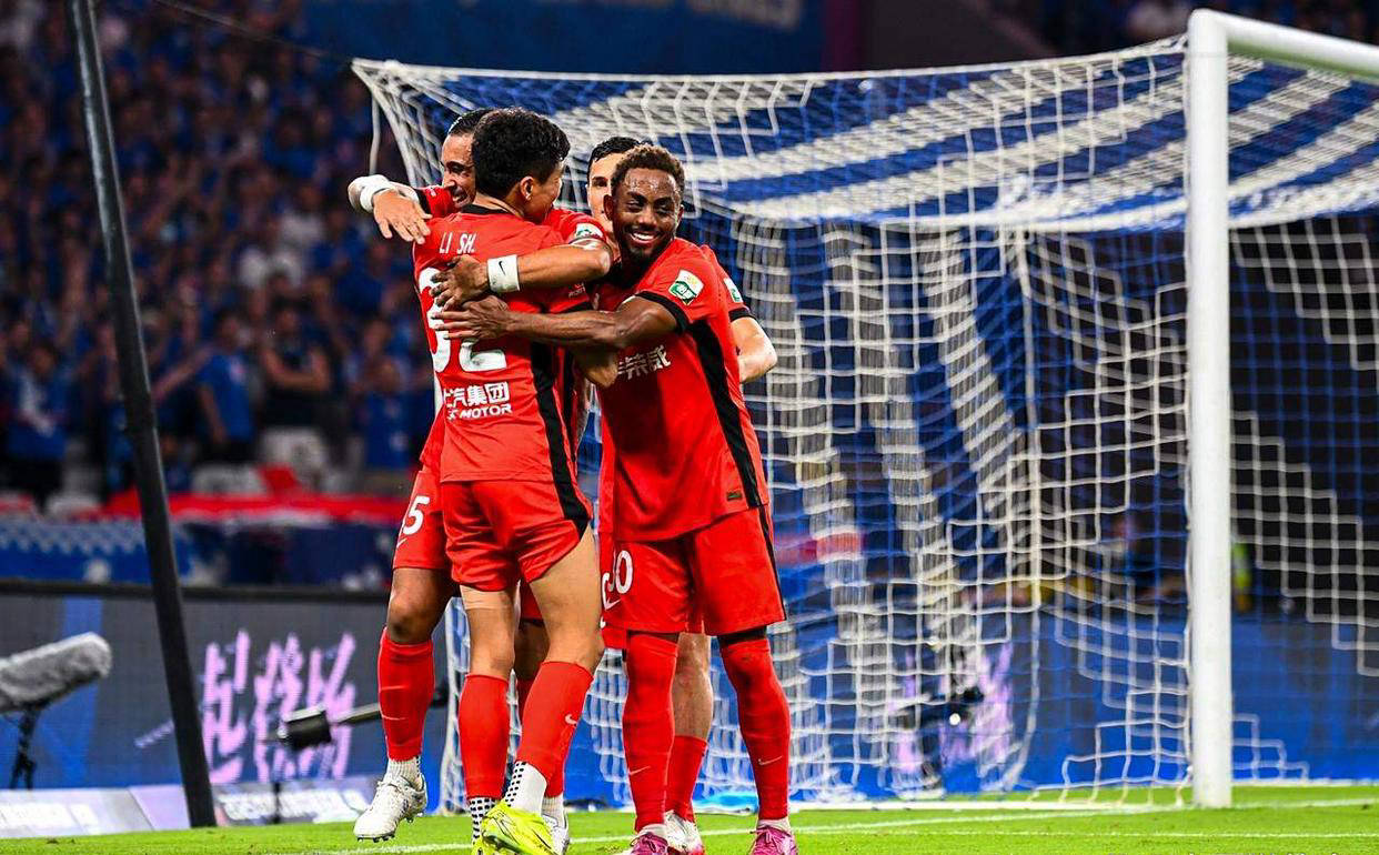 上港再度被申花逼平,近四轮只取得一场胜利 上港再度被申花逼平,近四轮只取得一场胜利