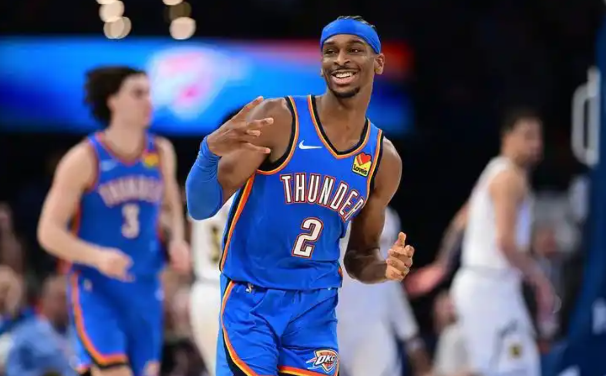 雷霆大胜凯尔特人,继续稳定战绩 雷霆大胜凯尔特人,继续稳定战绩