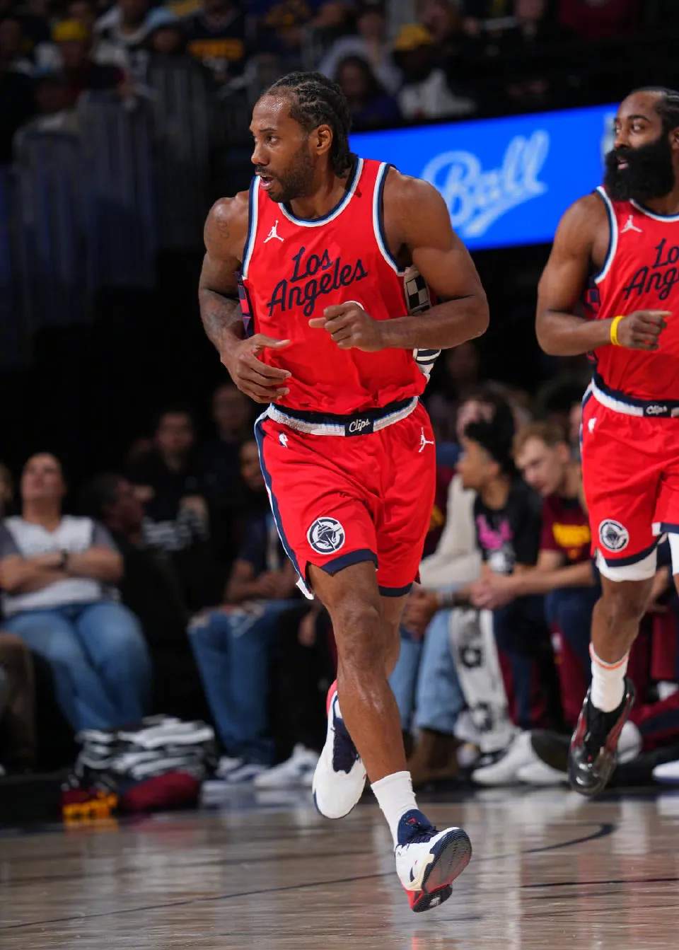 快船大胜灰熊,继续领先西部 快船大胜灰熊,继续领先西部