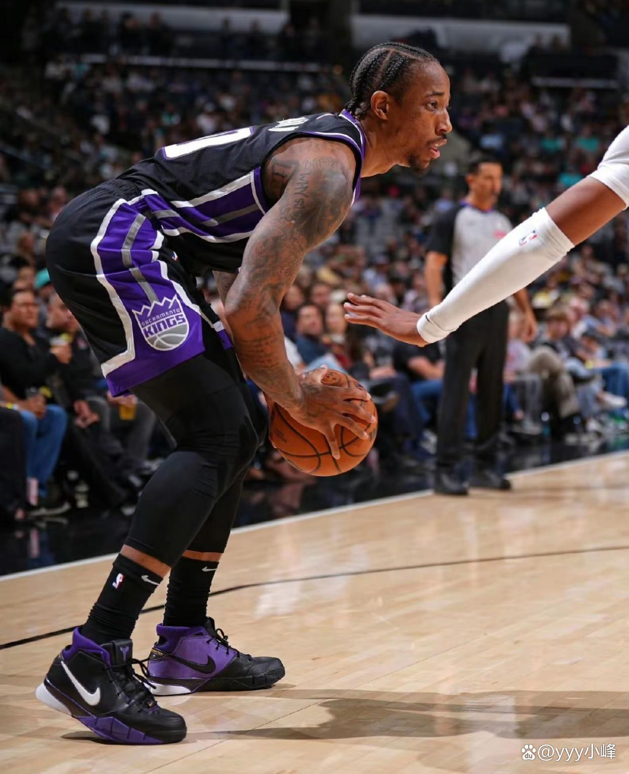 马刺惜败掘金，德罗赞状态下滑